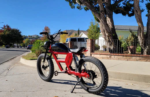 電動自転車のタイヤ、太いまたは細い